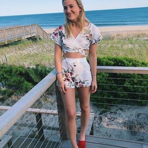 Princess polly floral set